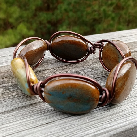 💥 CLOSET CLOSING SALE 💥 Wire ceramic bracelet - Picture 2 of 5